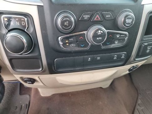 Used 2017 RAM 1500 Big Horn RWD image 10