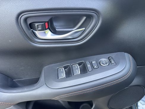 Used 2025 Honda HR-V Sport image 7
