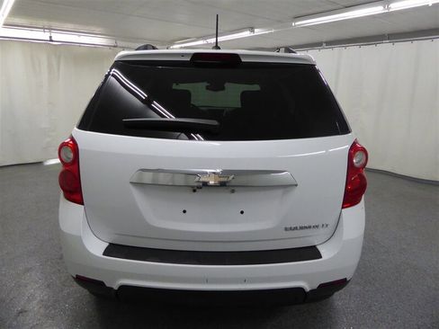 Used 2015 Chevrolet Equinox LT w/ Driver Convenience Package image 6