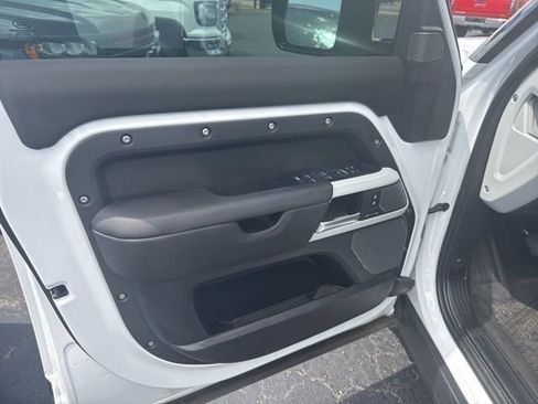 Used 2024 Land Rover Defender 110 S AWD/4WD image 25