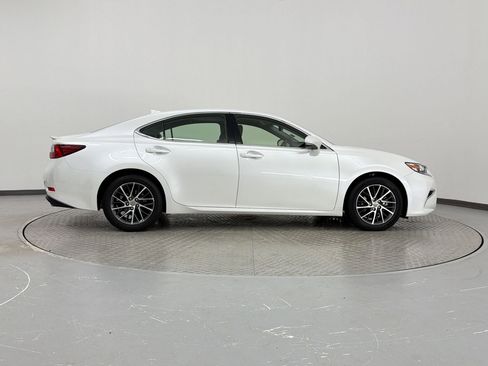 Used 2017 Lexus ES 350 FWD image 8