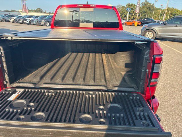 Used 2025 Nissan Frontier SV w/ SV Convenience Package AWD/4WD image 5