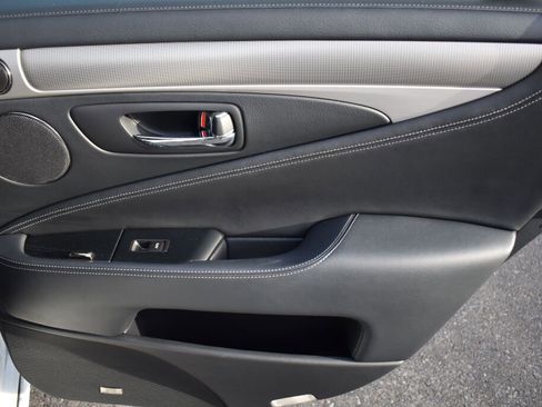 Used 2014 Lexus LS 460 AWD image 23