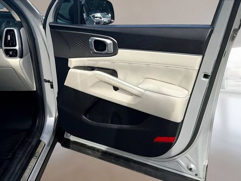 Certified 2023 Kia Sorento SX AWD/4WD image 27
