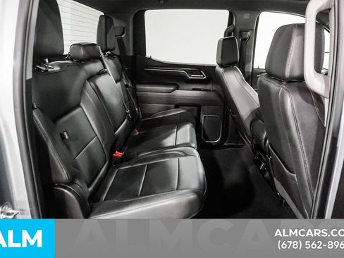 Used 2025 GMC Sierra 1500 SLT RWD image 15