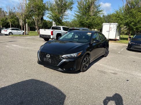 Used 2024 Nissan Sentra SV FWD image 1
