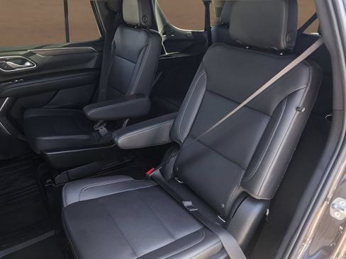Used 2021 Chevrolet Tahoe Z71 w/ Z71 Signature Package AWD/4WD image 25