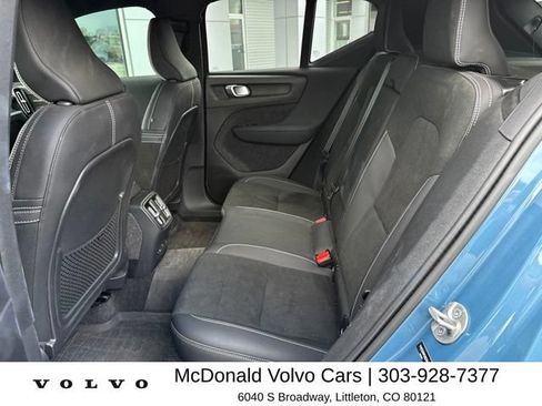 Used 2023 Volvo XC40 Recharge Ultimate w/ Protection Package Premier AWD/4WD image 14