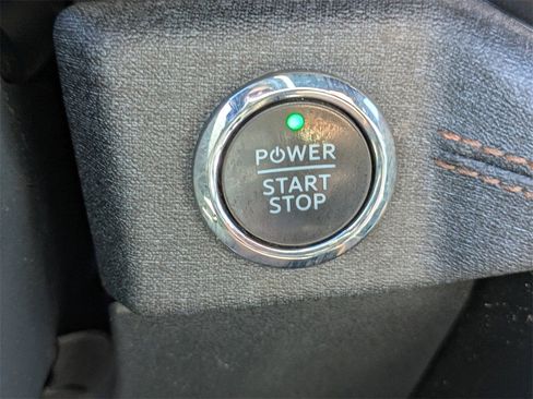 Used 2023 Ford F150 Lightning Lariat image 30