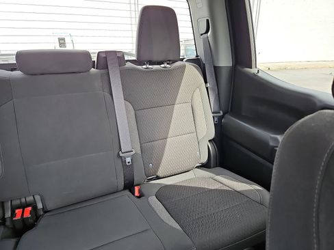 Used 2022 Chevrolet Silverado 1500 LT AWD/4WD image 15