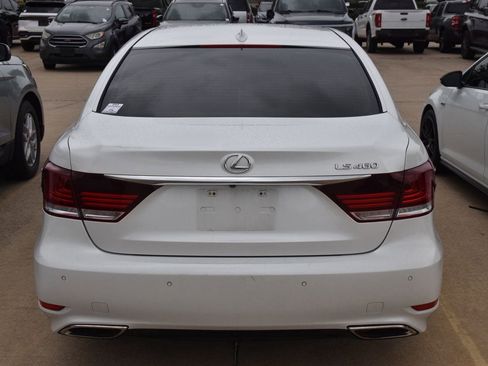 Used 2017 Lexus LS 460 w/ Comfort Package RWD image 6