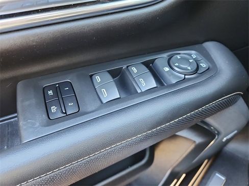 Certified 2023 GMC Yukon XL SLT image 22