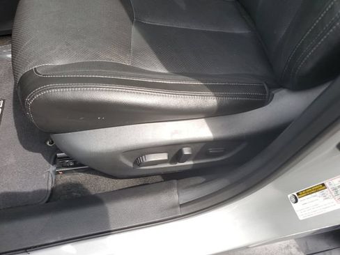 Used 2019 Nissan Rogue SL AWD/4WD image 18