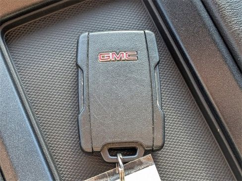 Used 2016 GMC Yukon SLE w/ Convenience Package image 29