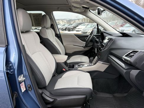 Used 2020 Subaru Forester Premium image 29