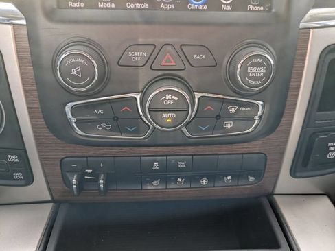 Used 2016 RAM 1500 Laramie w/ Convenience Group AWD/4WD image 3
