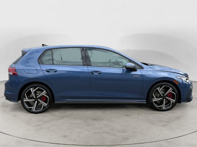 Used 2026 Volkswagen GTI SE FWD image 4