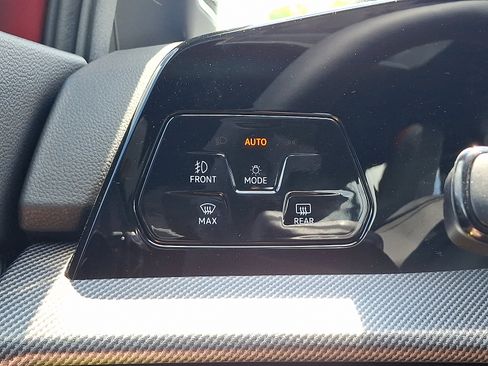 New 2025 Volkswagen GTI SE image 15