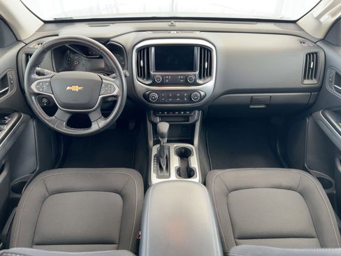 Used 2022 Chevrolet Colorado LT w/ Safety Package image 16