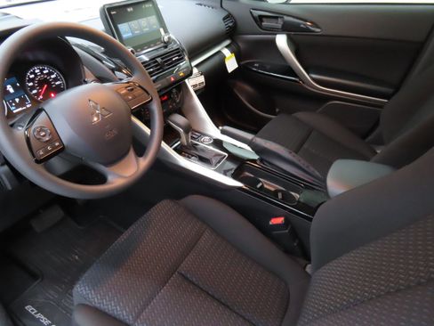 New 2025 Mitsubishi Eclipse Cross LE image 19