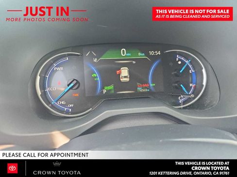 Used 2025 Toyota RAV4 LE AWD/4WD image 5