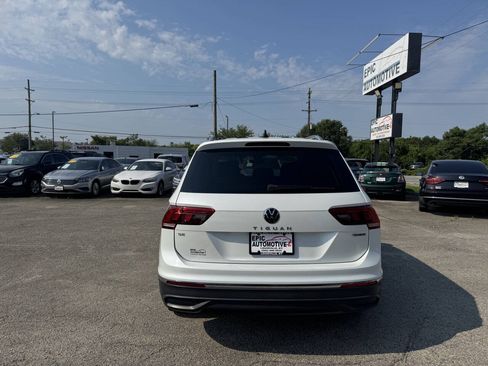 Used 2023 Volkswagen Tiguan SE AWD/4WD image 6