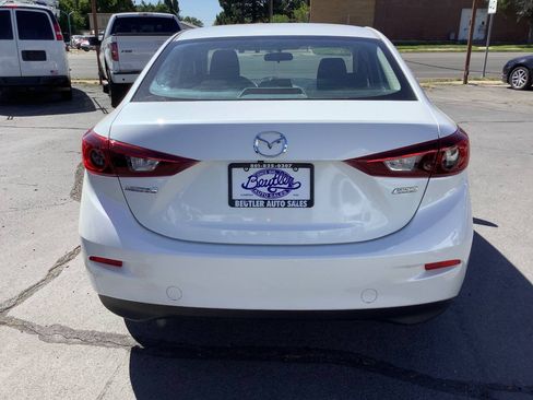 Used 2016 MAZDA MAZDA3 i Sport FWD image 14