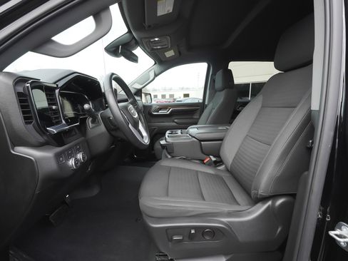 Used 2023 GMC Sierra 1500 Elevation image 29