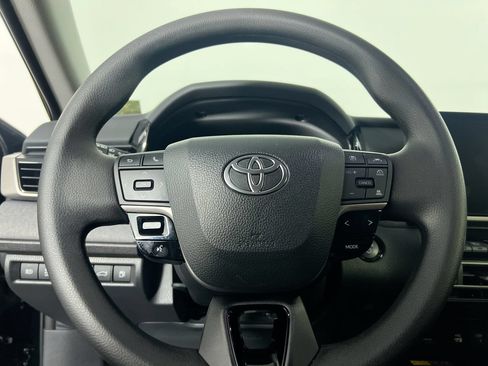 Used 2025 Toyota Camry LE FWD image 15