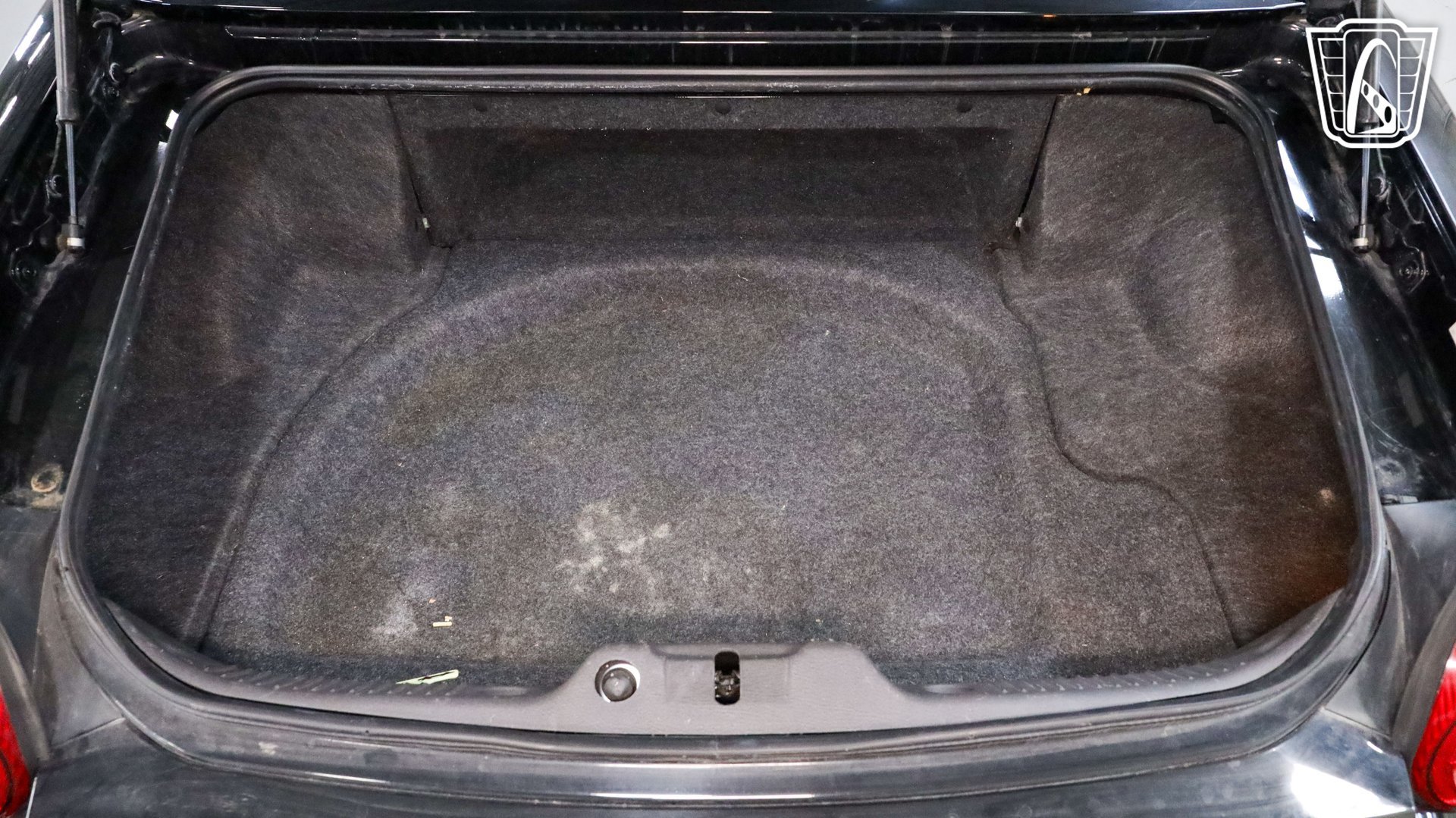 Used 2002 Ford Thunderbird RWD image 22