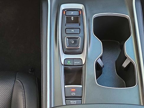 Used 2018 Honda Accord Touring image 21
