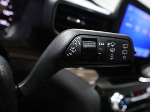 Used 2021 Ford Explorer Limited image 37