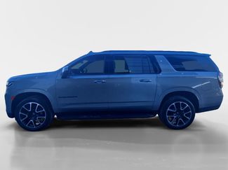 Used 2023 Chevrolet Suburban RST video 2