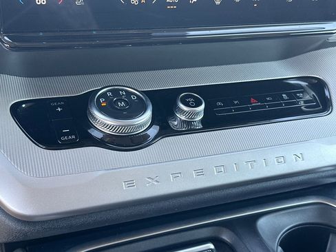 Certified 2025 Ford Expedition Max Active image 33