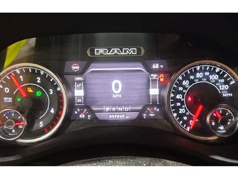 Used 2019 RAM 3500 Big Horn AWD/4WD image 3
