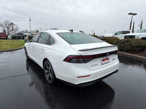 Used 2023 Honda Accord Sport image 6