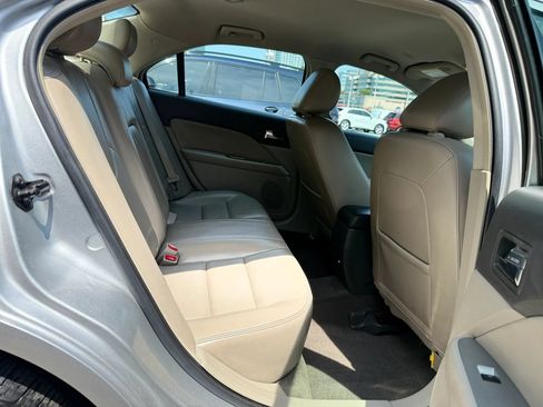 Used 2011 Ford Fusion SEL FWD image 29