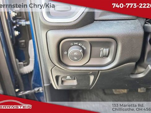 Used 2022 RAM 1500 Big Horn AWD/4WD image 13