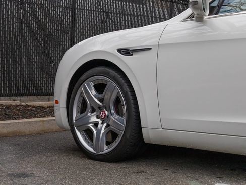 Used 2015 Bentley Flying Spur V8 image 13