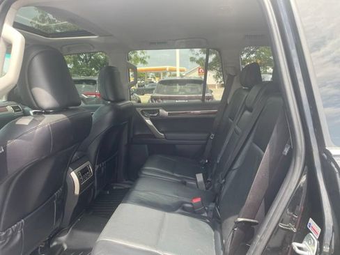 Used 2018 Lexus GX 460 Premium w/ Premium Package AWD/4WD image 7