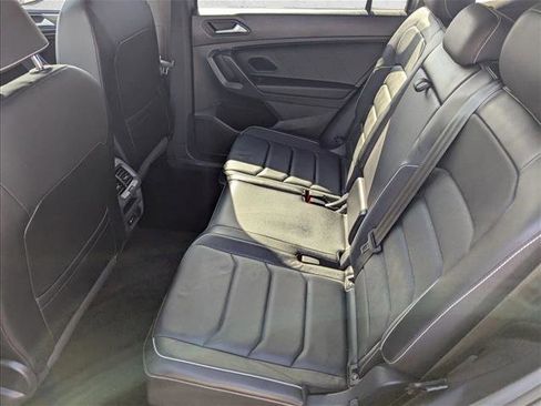 Used 2021 Volkswagen Tiguan SEL Premium R-Line image 17