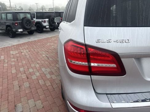 Used 2017 Mercedes-Benz GLS 450 4MATIC image 10