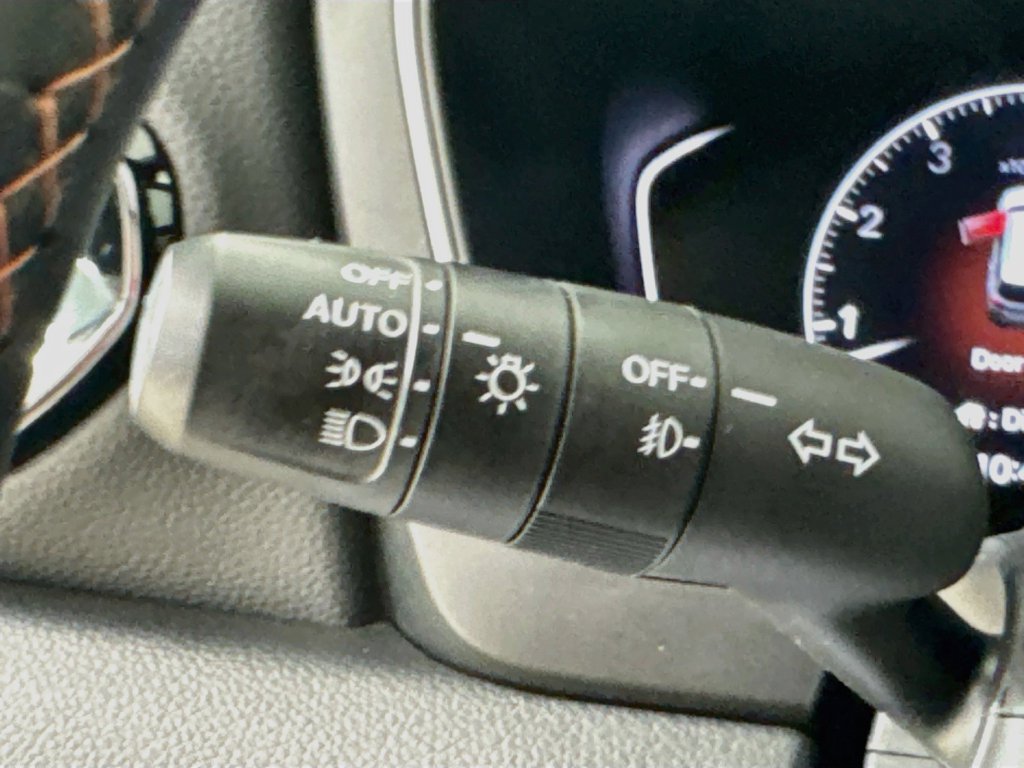 Used 2025 Honda Pilot Sport image 15