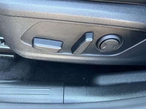 Used 2023 Kia Sportage EX image 48