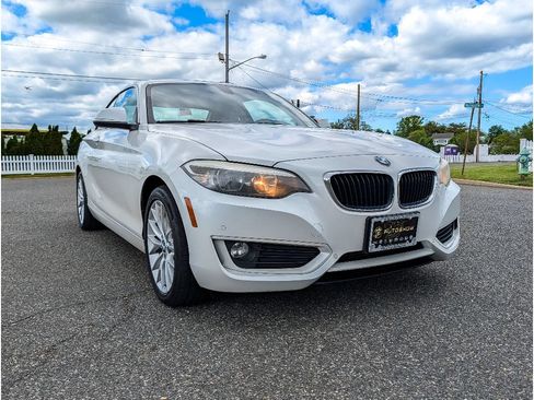 Used 2015 BMW 228i xDrive Coupe AWD/4WD image 3