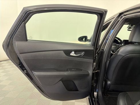 Used 2022 Kia Forte GT-Line w/ GT-Line Premium Package FWD image 12