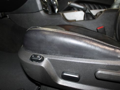 Used 2013 Ford Mustang Premium image 16