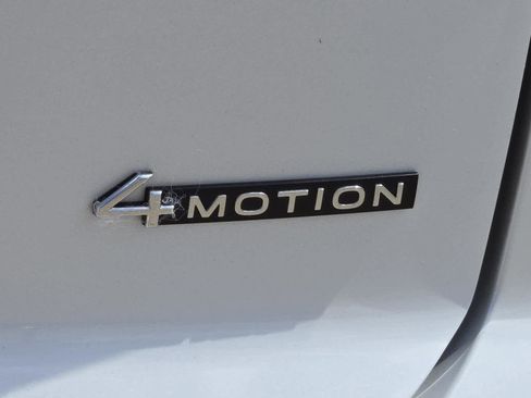 Used 2023 Volkswagen Atlas Cross Sport SEL R-Line image 7