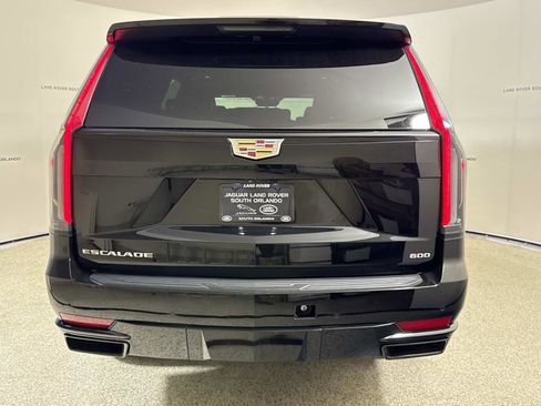 Used 2024 Cadillac Escalade Sport AWD/4WD image 4