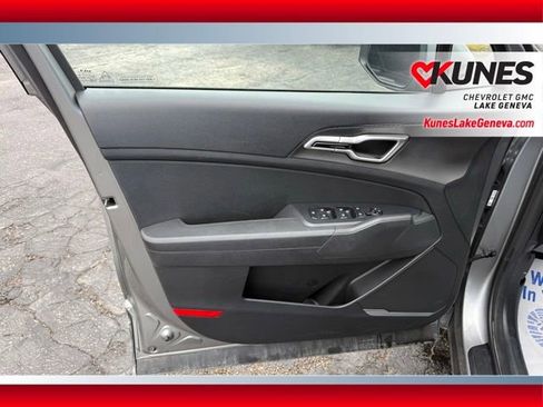 Used 2025 Kia Sportage LX AWD/4WD image 14